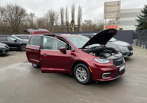 Chrysler Pacifica cena 169000 przebieg: 44000, rok produkcji 2021 z Pogorzela małe 529